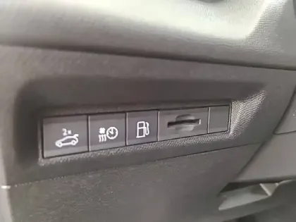 Photo 21 Peugeot 408  PHEV 225 e-EAT8