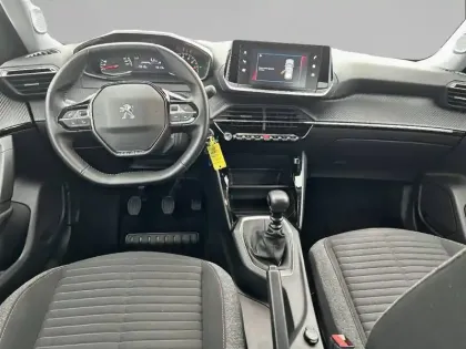 Photo 7 Peugeot 2008  PureTech 100 S&S BVM6