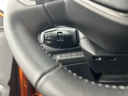 Photo 18 Peugeot 2008  PureTech 100 S&S BVM6