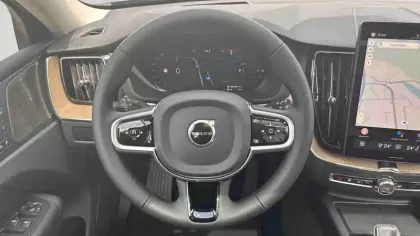 Photo 14 Volvo XC60  T6 AWD Hybride rechargeable 253 ch+145 ch Geartronic 8