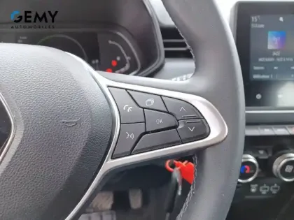 Photo 14 Renault Clio  E-Tech full hybrid 145