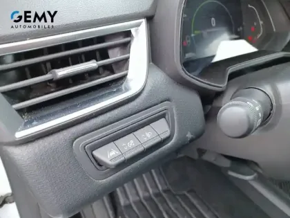 Photo 12 Renault Clio  E-Tech full hybrid 145