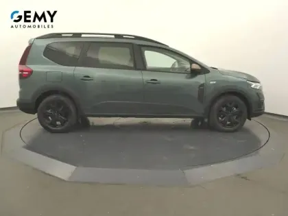 Photo 19 Dacia Jogger  Hybrid 140 7 places GSR2