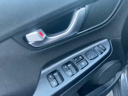 Photo 19 Hyundai Kona  Hybrid 141