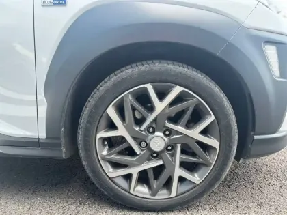 Photo 15 Hyundai Kona  1.6 GDi Hybrid