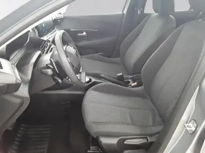Photo 10 Peugeot 208  Hybrid 110 ch e-DCS6