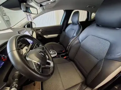 Photo 17 Renault Captur  E-Tech 145 - 21