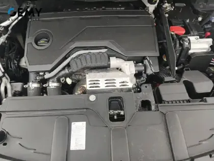 Photo 11 Peugeot 5008  Hybrid 136 e-DCS6