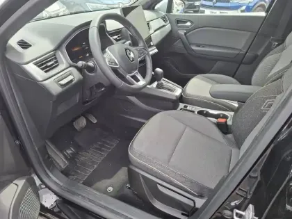Photo 12 Renault Captur  E-Tech full hybrid 145 ch