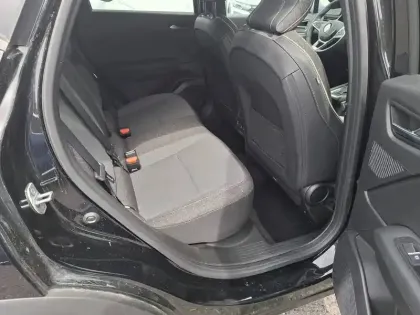 Photo 16 Renault Captur  E-Tech full hybrid 145 ch