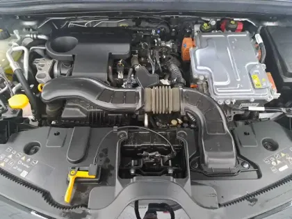 Photo 13 Renault Captur  E-Tech 145 - 21