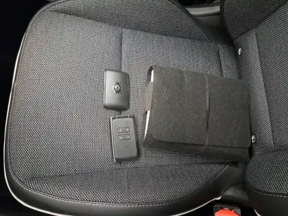 Photo 40 Renault Captur  E-Tech full hybrid 145