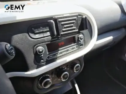 Photo 14 Renault Twingo  III SCe 65