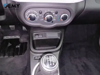 Photo 28 Renault Twingo  III SCe 65