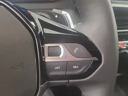 Photo 46 Peugeot 208  Hybrid 110 ch e-DCS6