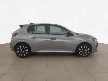 Photo 29 Peugeot 208  Hybrid 110 ch e-DCS6