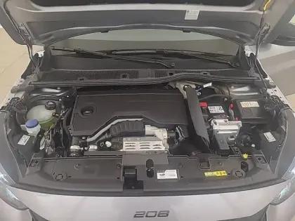 Photo 51 Peugeot 208  Hybrid 110 ch e-DCS6