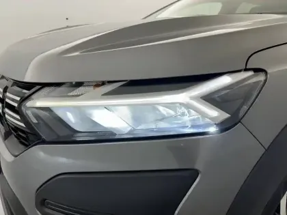 Photo 34 Dacia Jogger  Hybrid 140 7 places