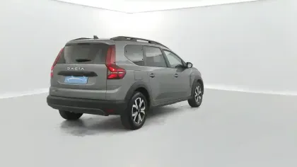 Photo 13 Dacia Jogger  Hybrid 140 7 places
