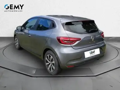 Photo 6 Renault Clio  E-Tech full hybrid 145