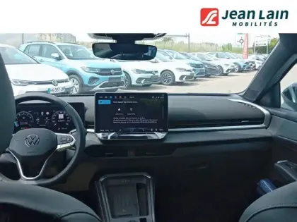 Photo 17 Volkswagen T-roc  1.5 eTSI EVO2 Hybrid 150 ch DSG7