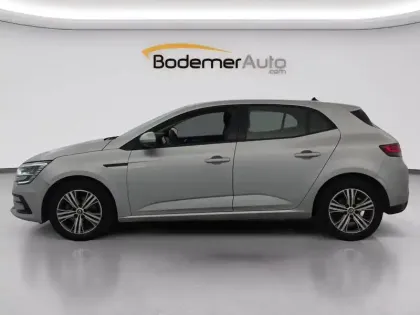 Photo 16 Renault Megane  IV Berline TCe 140