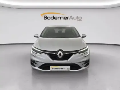 Photo 22 Renault Megane  IV Berline TCe 140