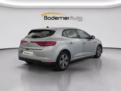 Photo 19 Renault Megane  IV Berline TCe 140