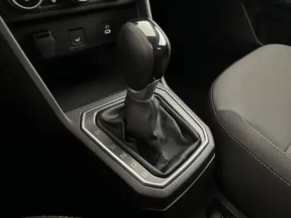 Photo 25 Dacia Jogger  Hybrid 140 7 places GSR2