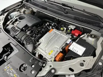 Photo 39 Dacia Jogger  Hybrid 140 7 places GSR2