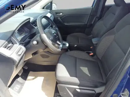 Photo 8 Renault Captur  E-Tech full hybrid 145