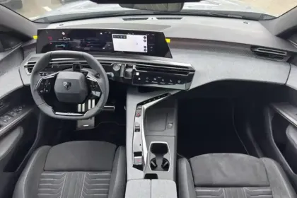 Photo 10 Peugeot 3008  Electrique 210 ch 73 kWh