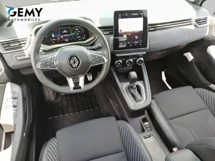 Photo 7 Renault Clio  E-Tech full hybrid 145