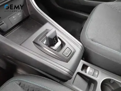 Photo 26 Renault Captur  E-Tech full hybrid 145 ch