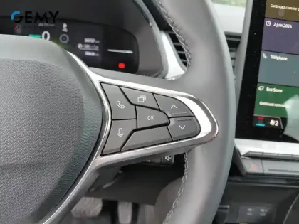 Photo 16 Renault Captur  E-Tech full hybrid 145 ch