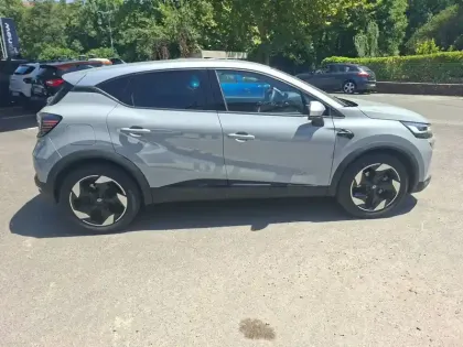 Photo 5 Renault Captur  E-Tech full hybrid 145 ch