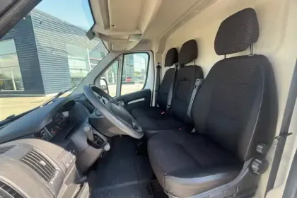 Photo 14 Peugeot Boxer  TOLE 330 L1H1 BLUEHDI 120 S&S
