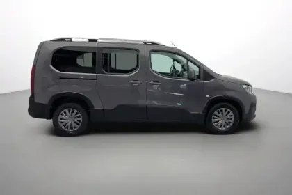 Photo 38 Peugeot Rifter  Long PureTech 110 S&S BVM6