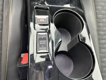 Photo 17 Peugeot 2008  PureTech 130 S&S EAT8