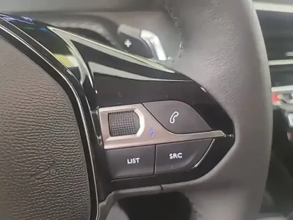 Photo 19 Peugeot 208  Hybrid 110 ch e-DCS6