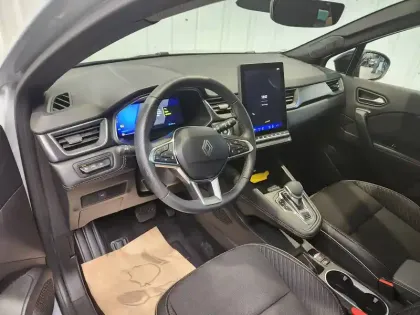 Photo 17 Renault Symbioz  E-Tech full hybrid 145