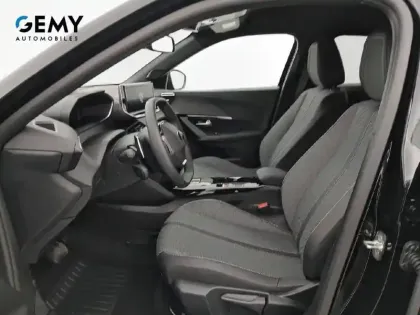 Photo 32 Peugeot 2008  Hybrid 145 e-DCS6