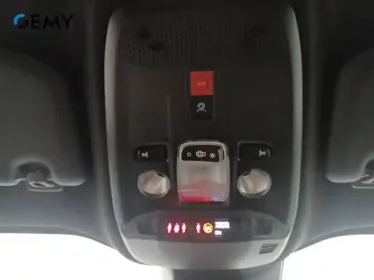 Photo 16 Peugeot 2008  PureTech 100 S&S BVM6