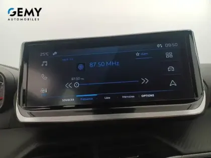 Photo 13 Peugeot 2008  PureTech 100 S&S BVM6