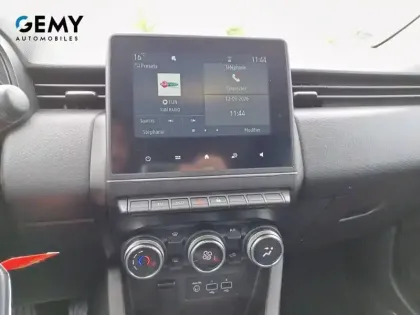 Photo 15 Renault Clio  E-Tech full hybrid 145