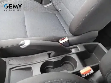 Photo 17 Renault Clio  E-Tech full hybrid 145