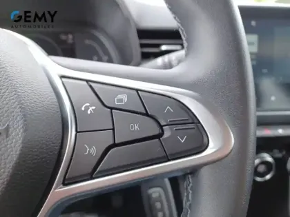 Photo 14 Renault Clio  E-Tech full hybrid 145