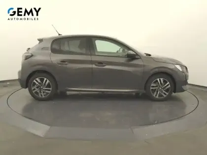 Photo 39 Peugeot 208  PureTech 100 S&S BVM6