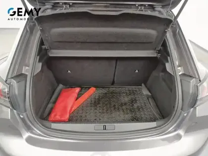 Photo 41 Peugeot 208  PureTech 100 S&S BVM6