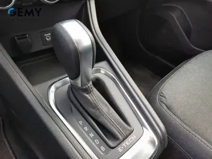 Photo 11 Renault Captur  E-Tech 145 - 21